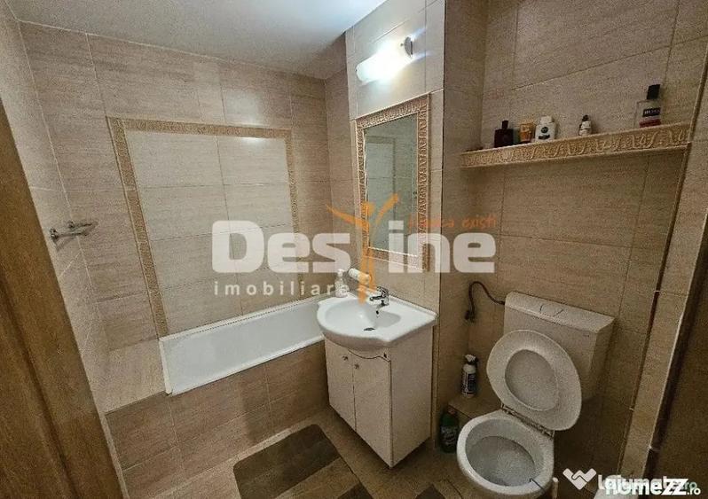 Apartament cu 3 camere decomandat în Soarelui