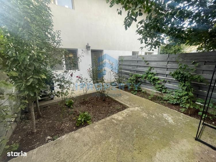 Casă cu 4 camere în Apărătorii Patriei