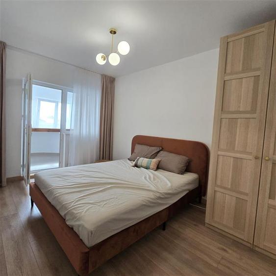 Apartament cu 3 camere decomandat în Târgu Cucu