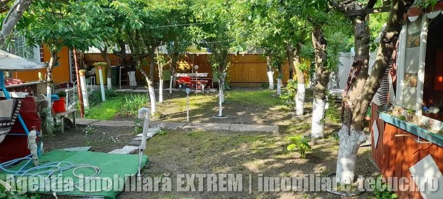 Casa cu 4 camere ?i 417mp teren in fa?a garii de sud din Tecuci - 3