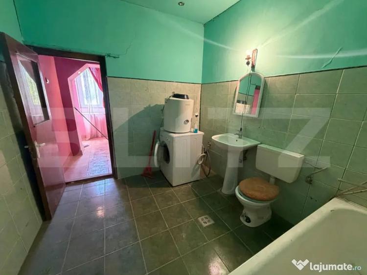Casă cu 3 camere cu Teren 2674 Mp în Cigmău