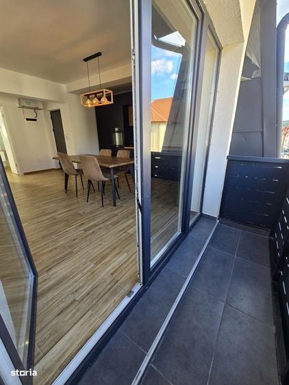 Apartament cu 3 camere decomandat în Baciu