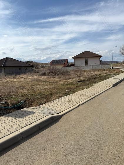 Teren de 448 mp, în Central