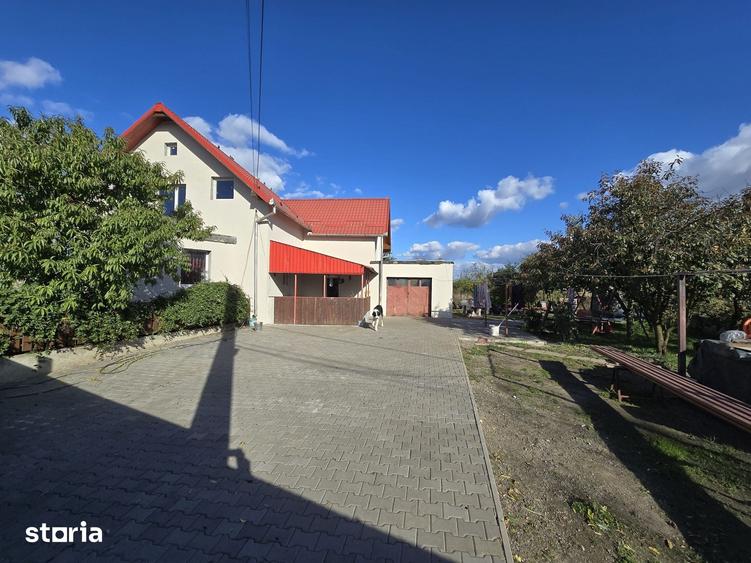 Casă cu 4 camere cu Teren 500 Mp în Mureșeni