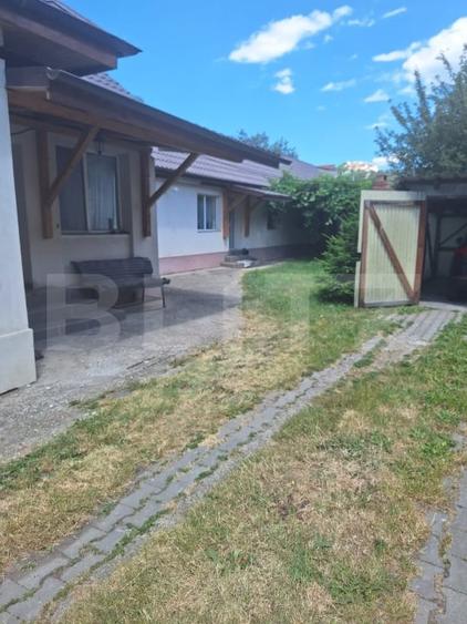 Casă individuală cu 4 camere cu Canalizare în Râșnov