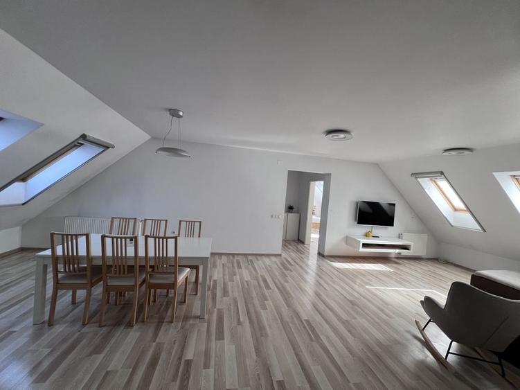 Apartament cu 3 camere în Florești