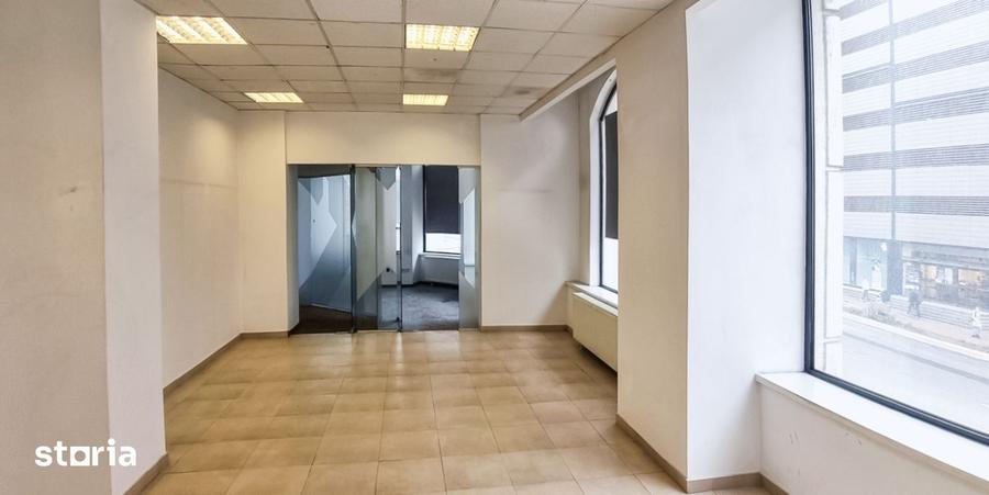 Spațiu comercial, de 195 mp, în Centrul Civic