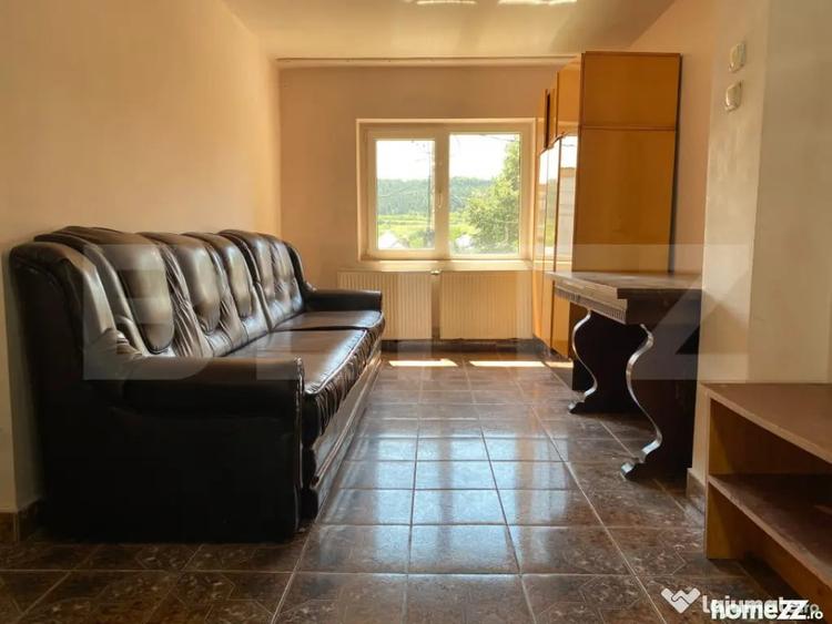 Apartament cu 3 camere semidecomandat în Baciu