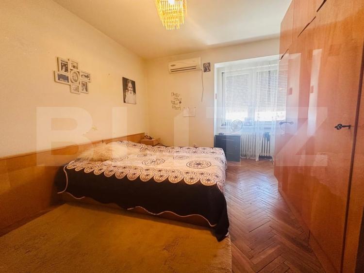 Apartament cu 4 camere decomandat, mobilat în Centru Civic