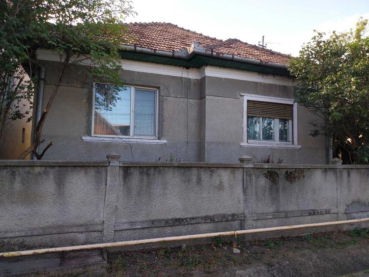 Casă cu 3 camere în Apahida