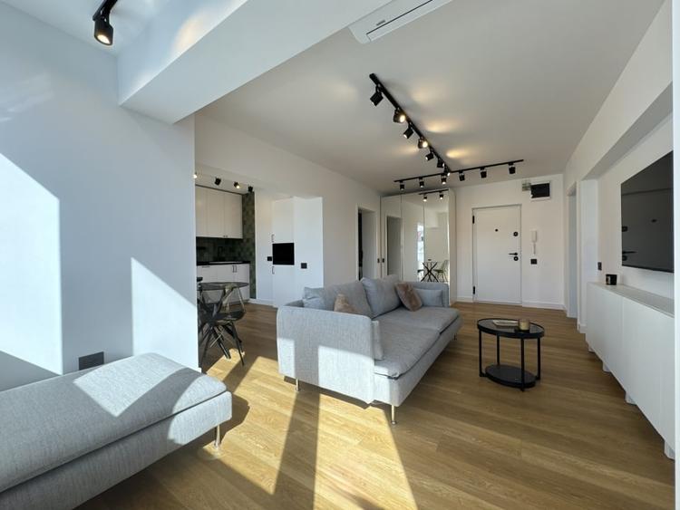 Apartament cu 2 camere decomandat, mobilat în Dorobanți