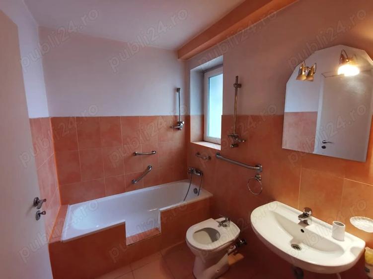 Apartament cu 4 camere semidecomandat în Take Ionescu