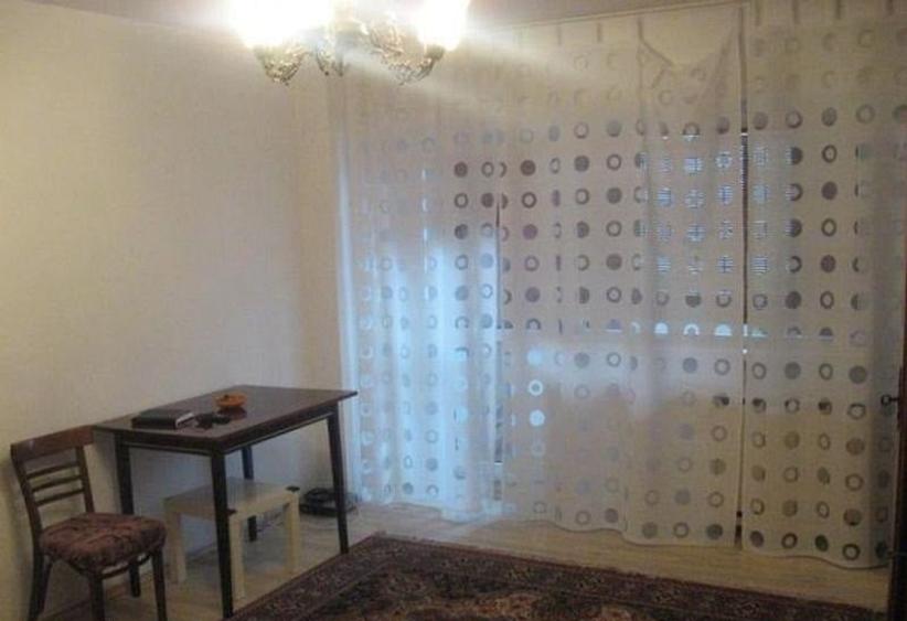 Garsonieră decomandată, mobilată în Crângași