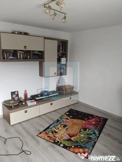 Apartament cu 2 camere decomandat în Sânpetru