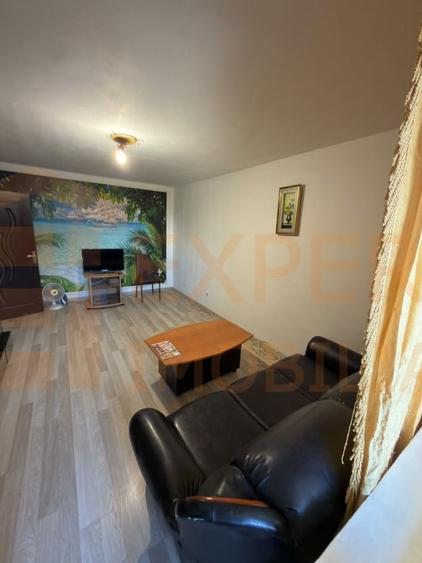 Apartament cu 3 camere decomandat, mobilat în Tomis Nord