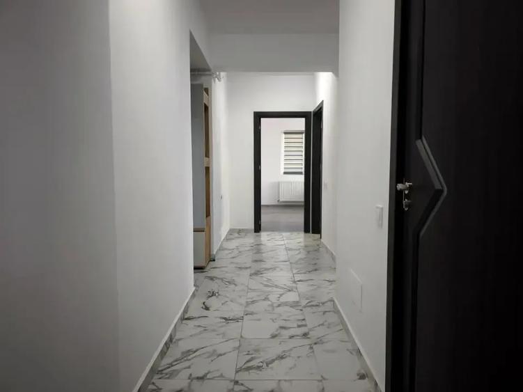 Apartament cu 3 camere decomandat, mobilat în Theodor Pallady