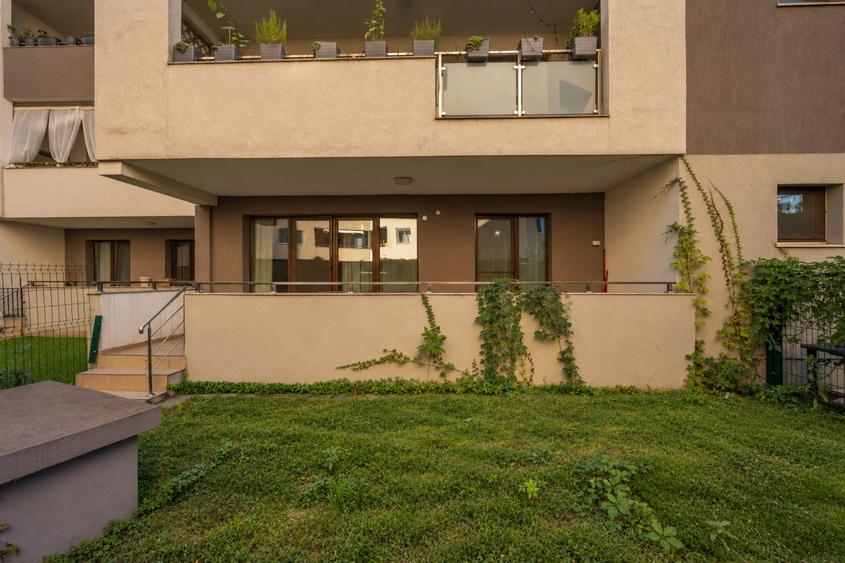 Apartament cu 2 camere semidecomandat, mobilat în Unirii