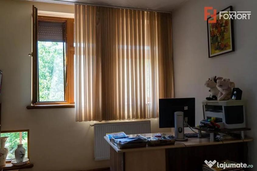 Casă cu 6 camere cu Teren 910 Mp în Crișan