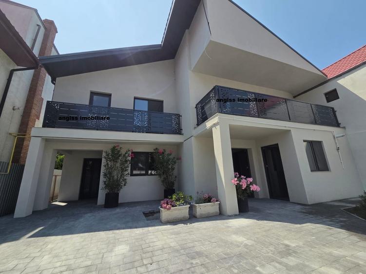 Casă cu 7 camere cu Teren 300 Mp în Exterior Sud