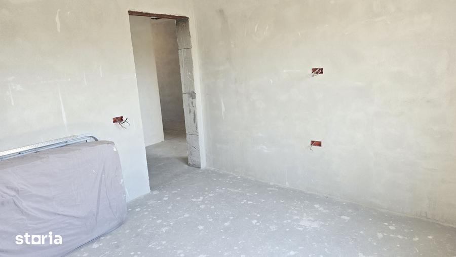 Casă cu 4 camere cu Teren 501 Mp în Zăvoi