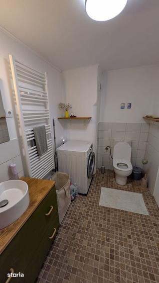 Casă cu 3 camere cu Teren 2987 Mp în Central
