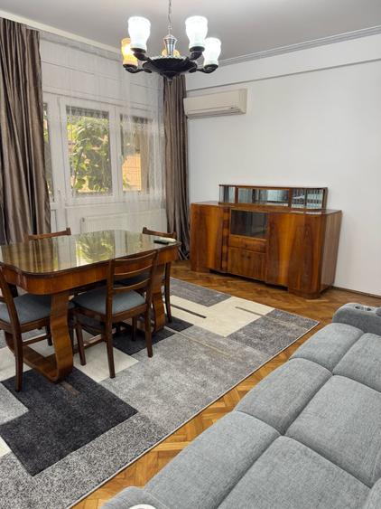 Apartament cu 3 camere în Sud