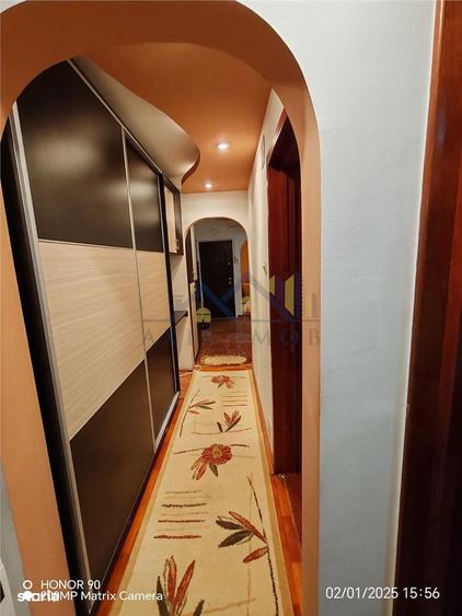 Apartament cu 3 camere decomandat în Unirii Sud