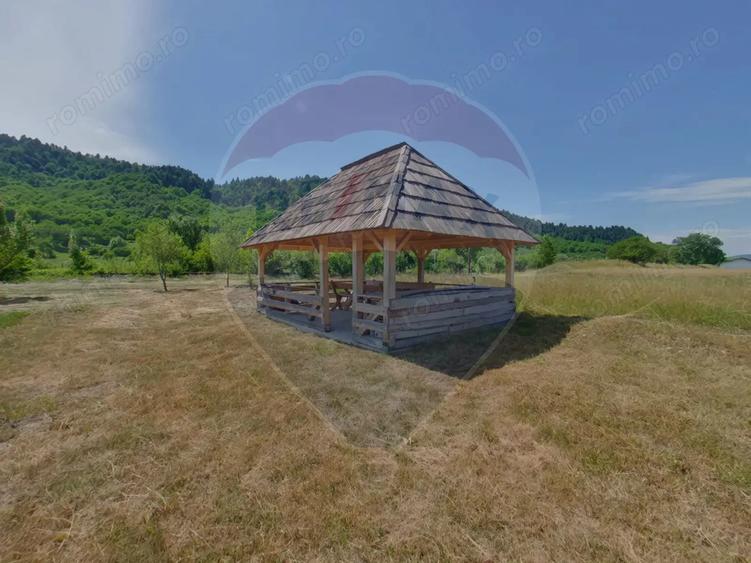 Casă cu 3 camere cu Teren 1260 Mp în Sarasău
