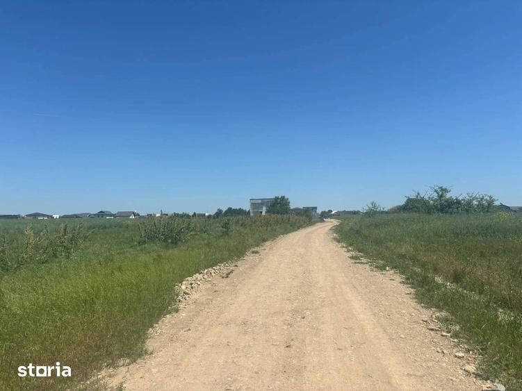 Teren de 500 mp, în Vidra