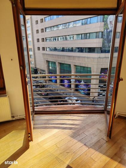 Apartament cu 6 camere decomandat în Cișmigiu