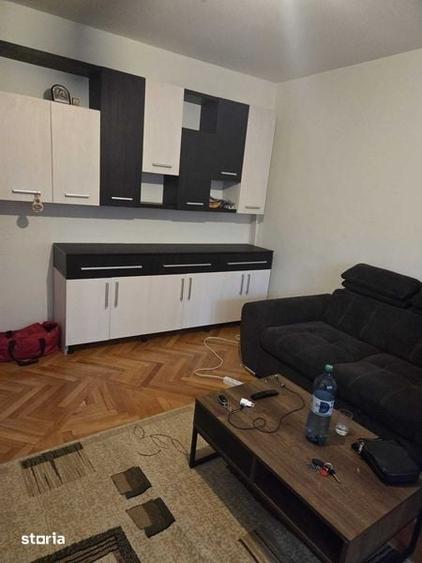 Apartament cu 3 camere decomandat în Mărăști