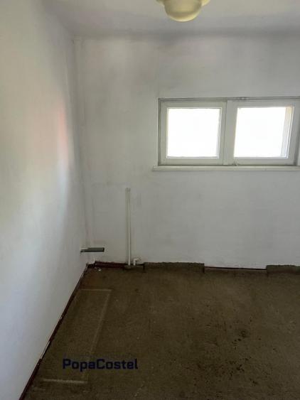 Apartament cu 3 camere decomandat, mobilat în Gara de Nord