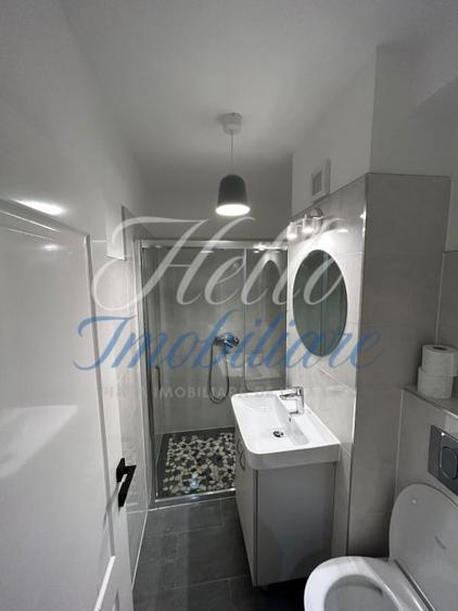 Apartament cu 3 camere decomandat, mobilat în Florești