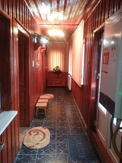 Casă cu 2 camere cu Teren 250 Mp în Central