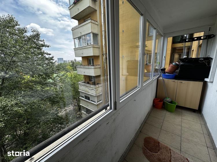 Apartament cu 3 camere decomandat în Centrul Civic