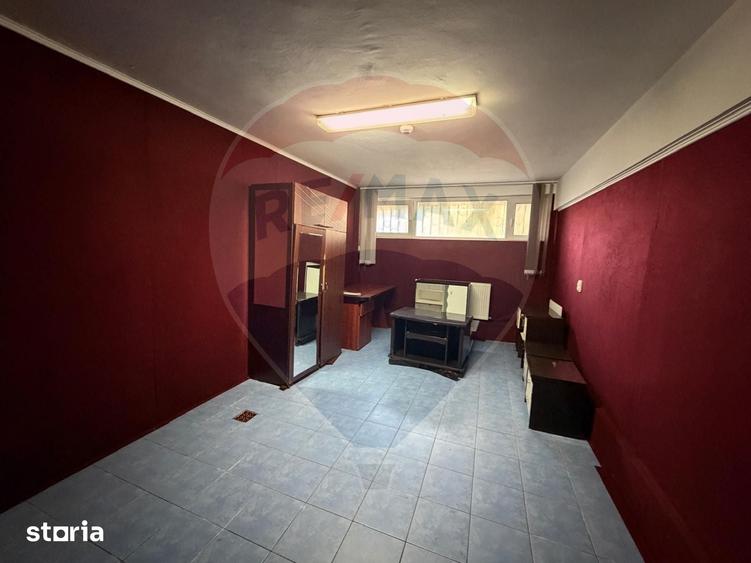 Spațiu comercial, de 1,440 mp, în Ultracentral