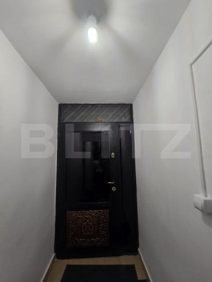 Apartament cu 3 camere decomandat în Micro 5