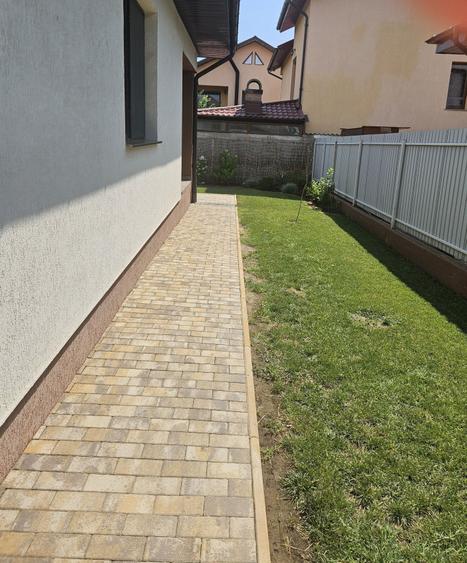 Casă cu 4 camere în Șendreni