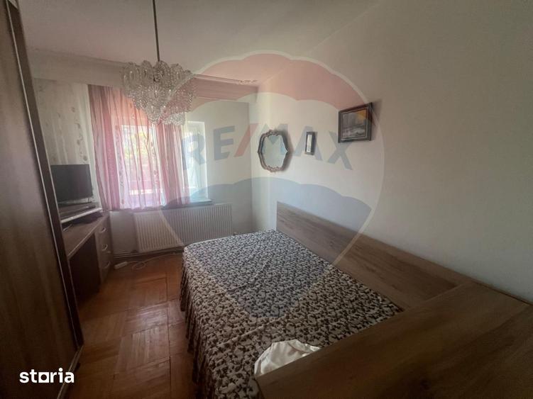 Apartament cu 3 camere, mobilat în Brăilei