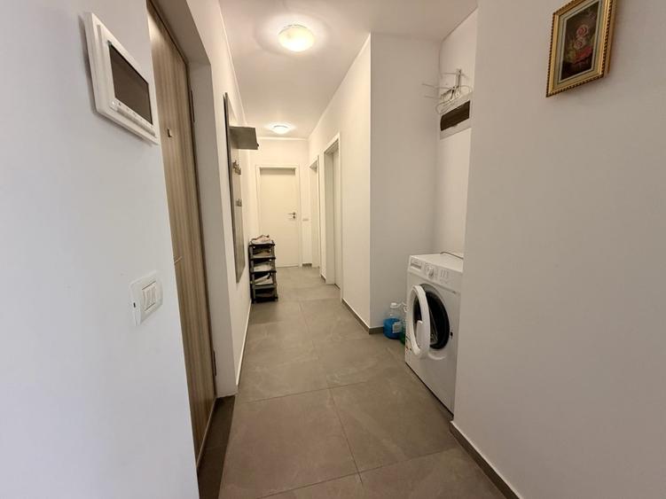 Apartament cu 3 camere decomandat, mobilat în Dumbrăvița