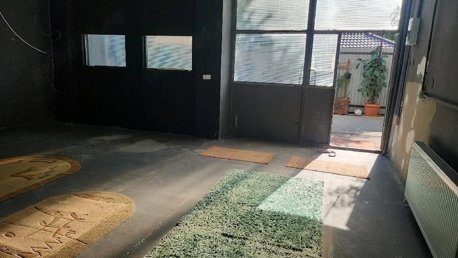 Spațiu comercial, de 65 mp, în Central