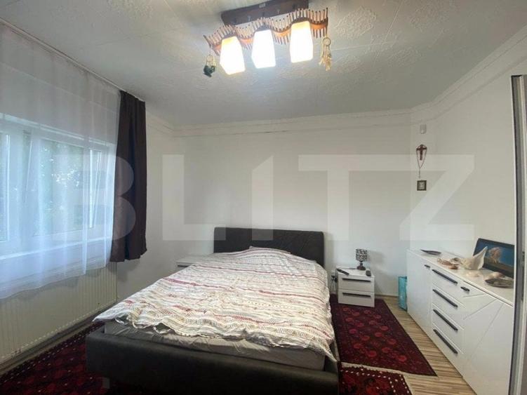 Casă individuală cu 3 camere cu Garaj în Nord-Est