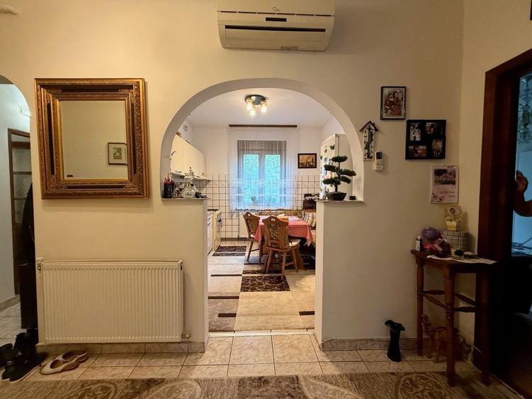 Apartament cu 3 camere decomandat, mobilat în Șagului