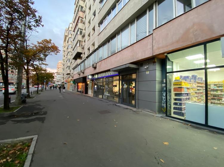 Spațiu comercial, de 120 mp, în Moșilor