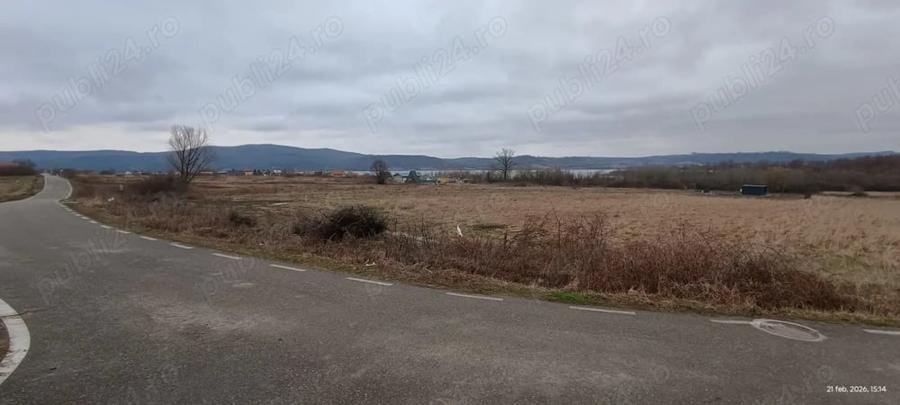 Teren de 2600 mp, în Fârdea