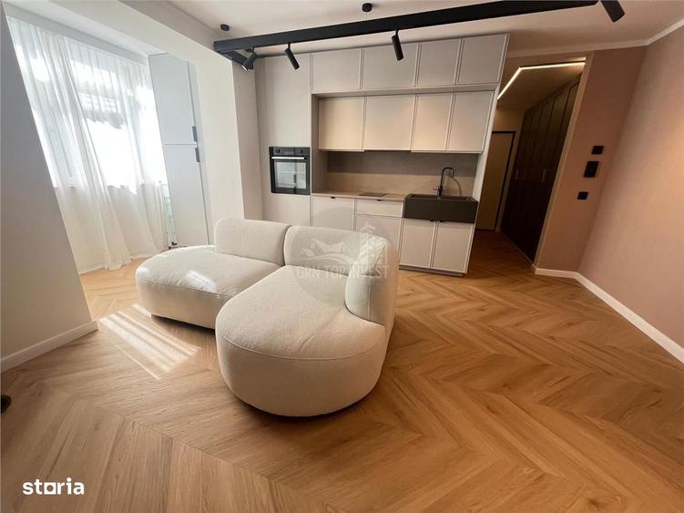 Apartament cu 3 camere, mobilat în Sub Arini