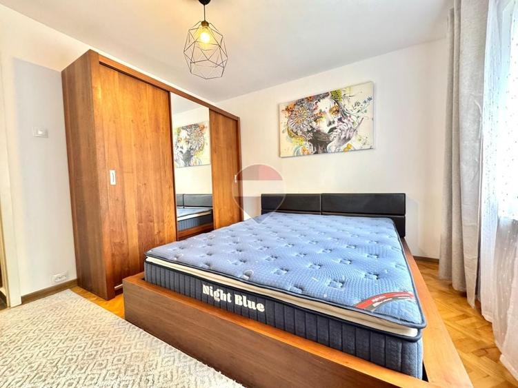 Apartament de închiriat 2 camere etaj 1 str Doina - 11