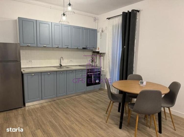 Apartament cu 2 camere, mobilat în Central