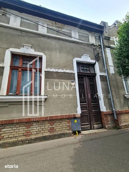 Casă cu 3 camere în Central