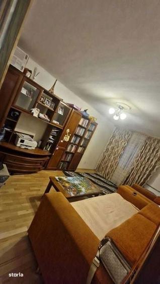 Apartament cu 3 camere decomandat în Blejoi